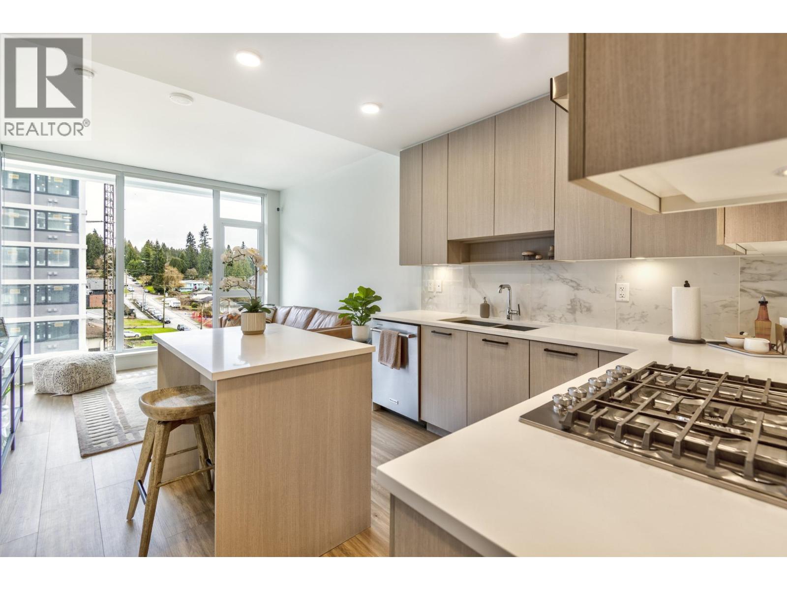 603 555 Sydney Avenue, Coquitlam, British Columbia  V3K 0G5 - Photo 6 - R3134504