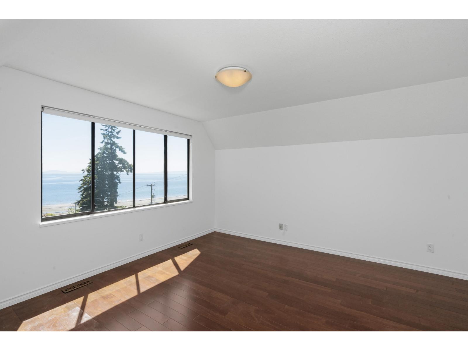14815 Hardie Avenue, White Rock, British Columbia  V4B 2H6 - Photo 32 - R3131830