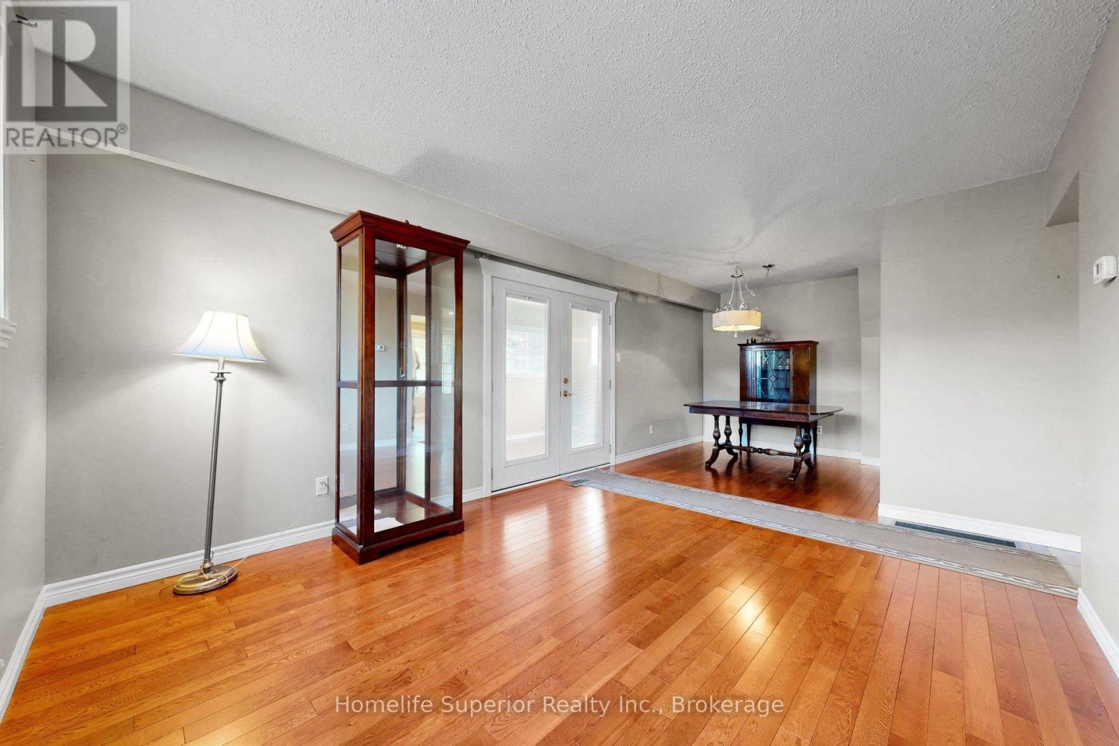 1057 Exeter Street, Oshawa, Ontario  L1G 7G9 - Photo 13 - E13426314
