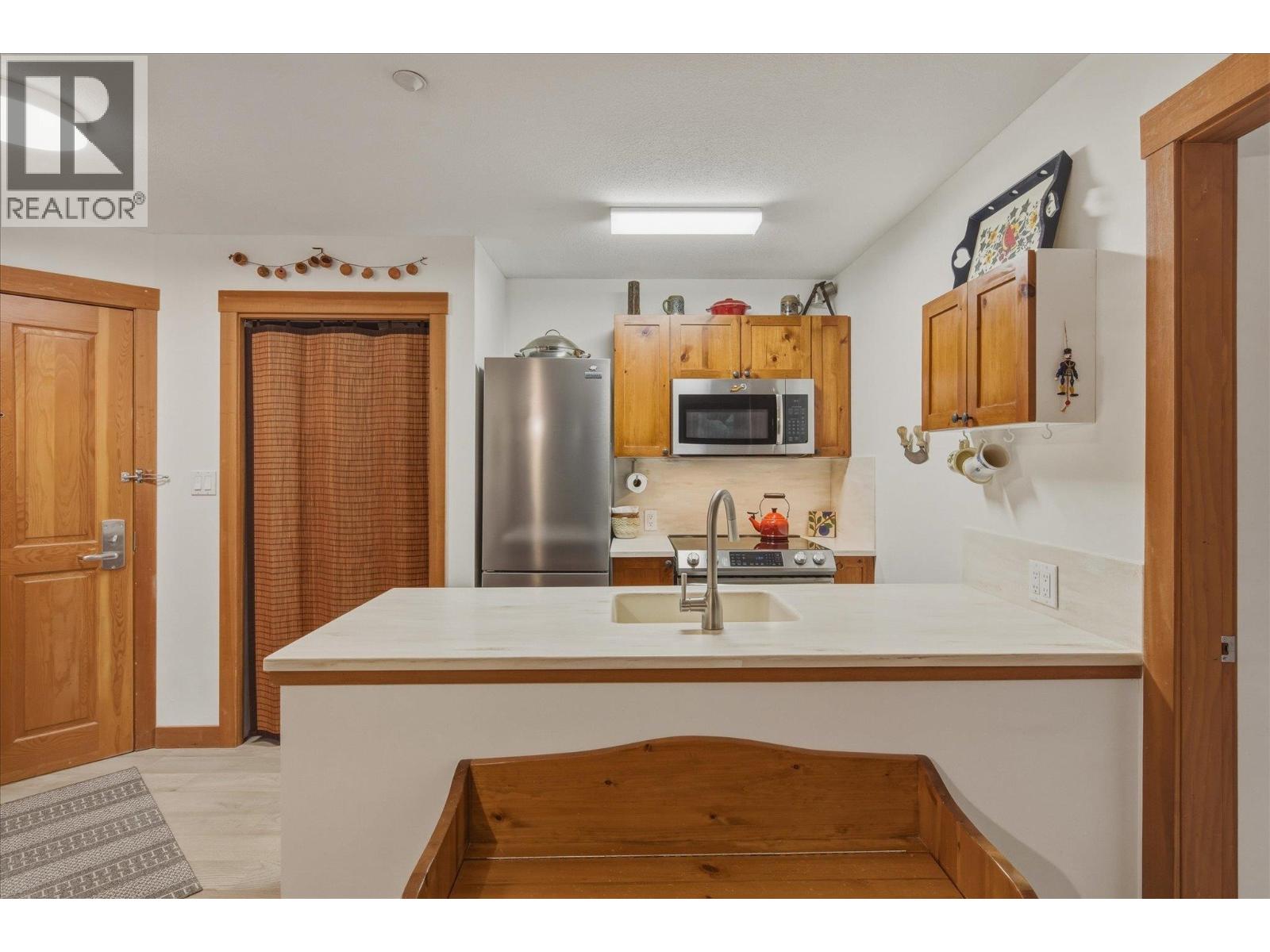 325 4660 Blackcomb Way, Whistler, British Columbia  V0N 1B4 - Photo 11 - R3133127