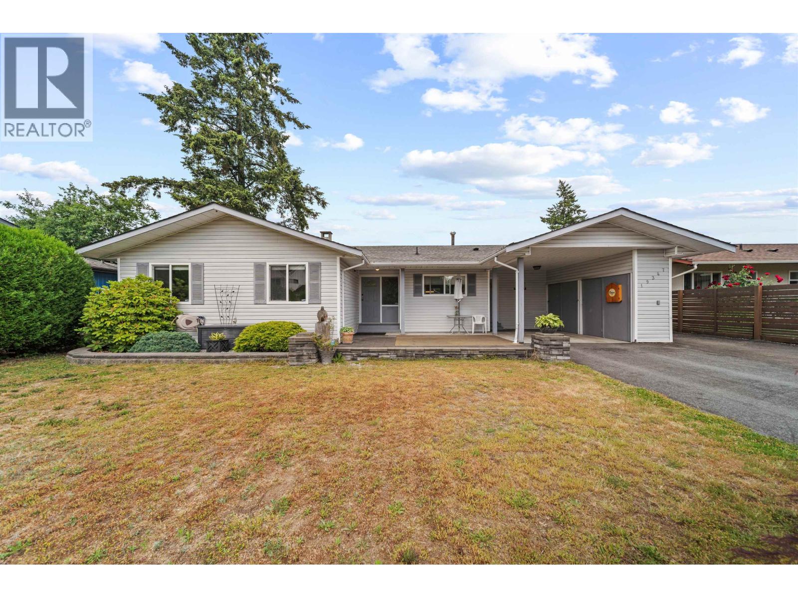 19347 117b Avenue, Pitt Meadows, British Columbia  V3Y 1C4 - Photo 2 - R3134507