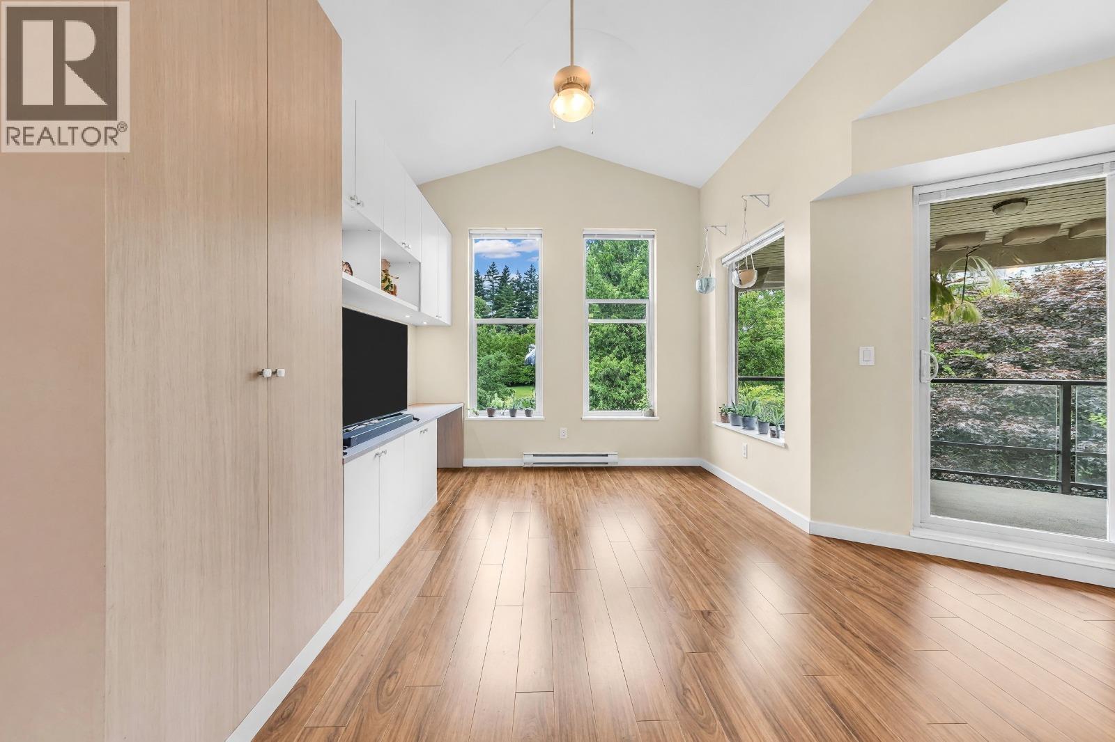 402 265 Ross Drive, New Westminster, British Columbia  V3L 0C8 - Photo 12 - R3133292