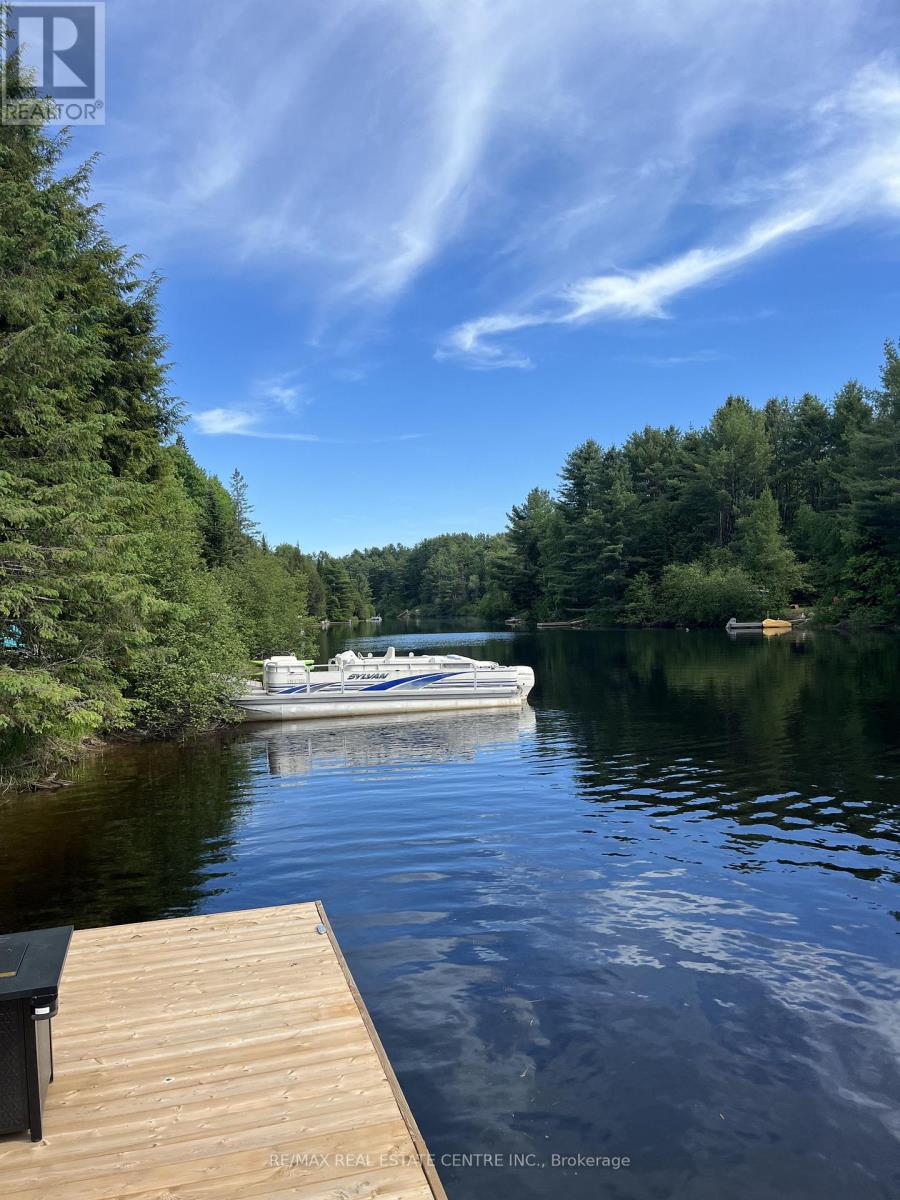 62 CEDAR SHORES PRIVATE, Bracebridge, Ontario