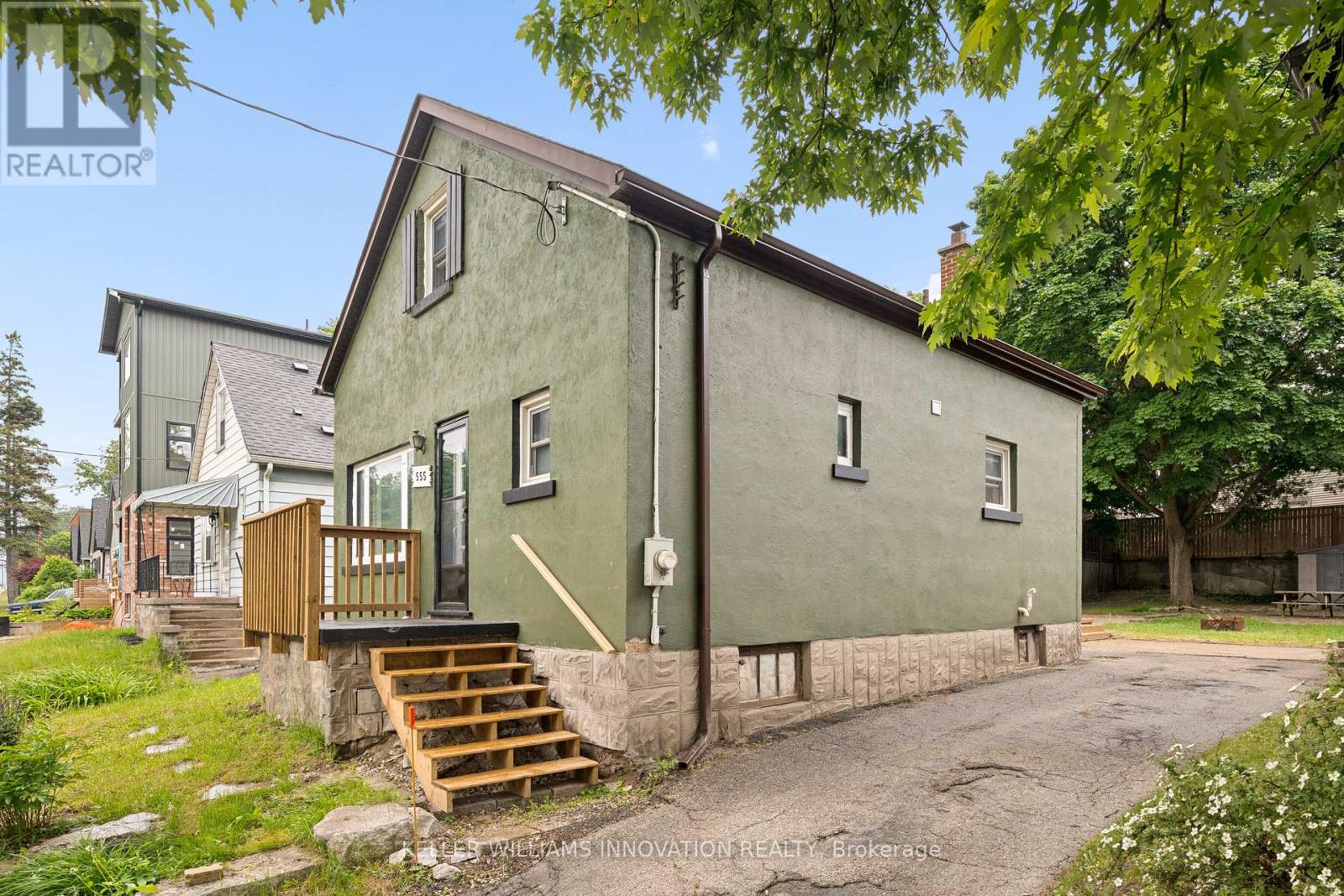 555 Wellington Street N, Kitchener, Ontario  N2H 5L6 - Photo 3 - X13426230