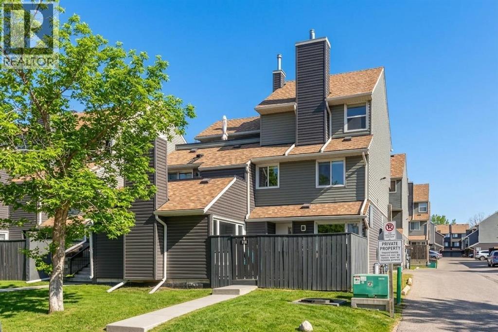 112, 25 Glamis Green SW, Calgary, Alberta