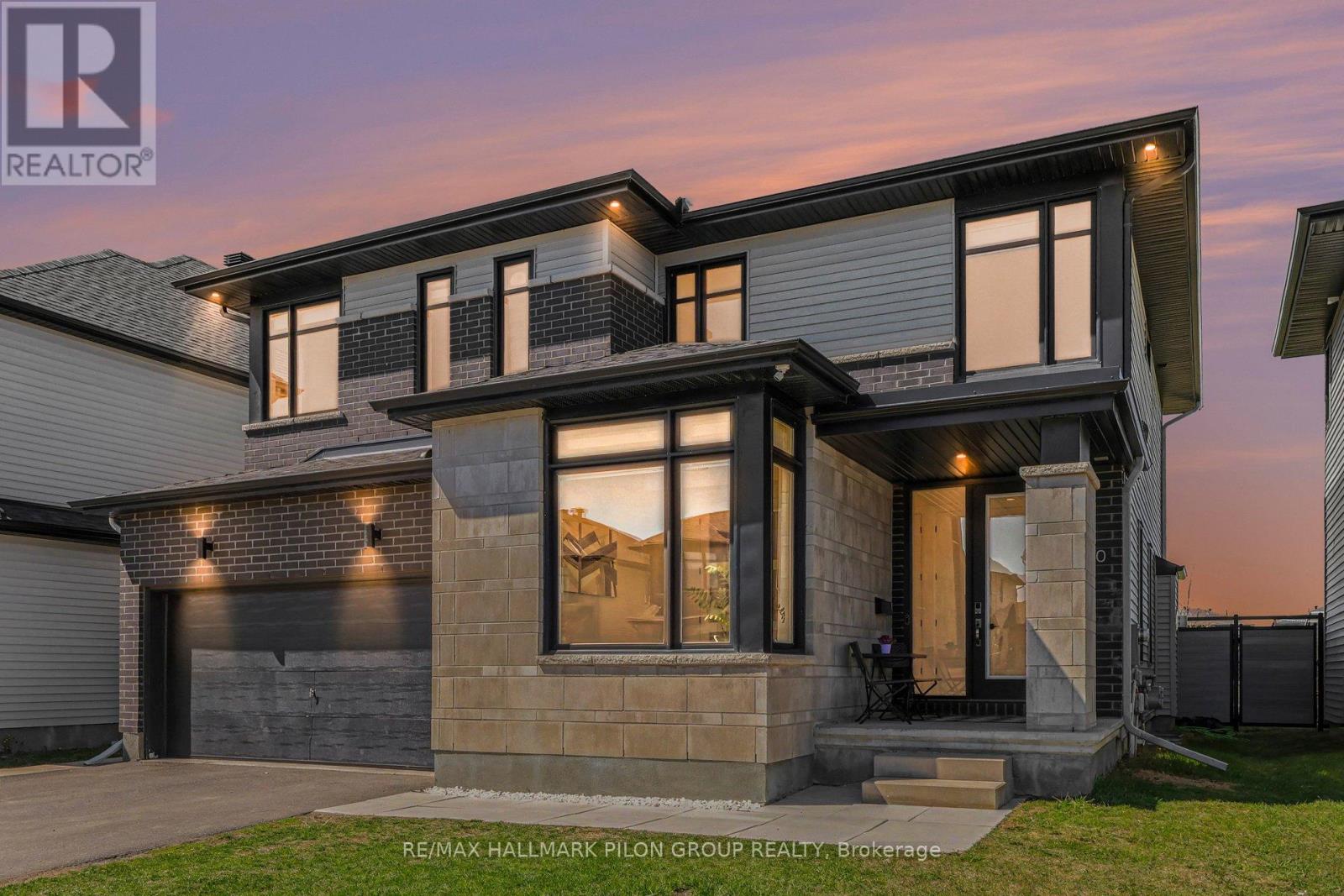 320 CORNICE STREET, Ottawa, Ontario