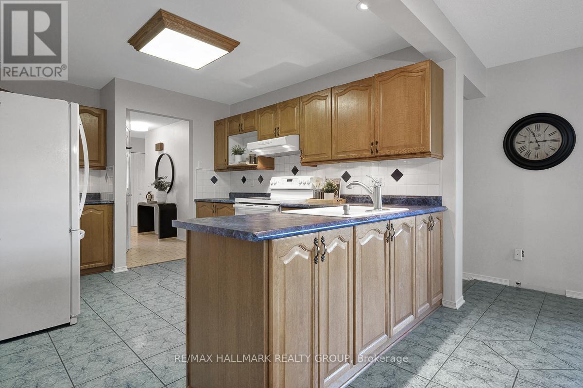 126 Dossetter Way, Ottawa, Ontario  K1G 4S5 - Photo 12 - X13426272