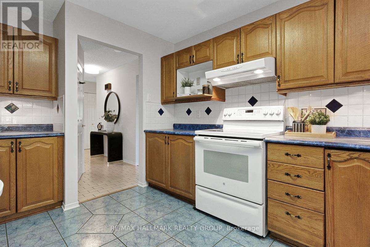 126 Dossetter Way, Ottawa, Ontario  K1G 4S5 - Photo 16 - X13426272