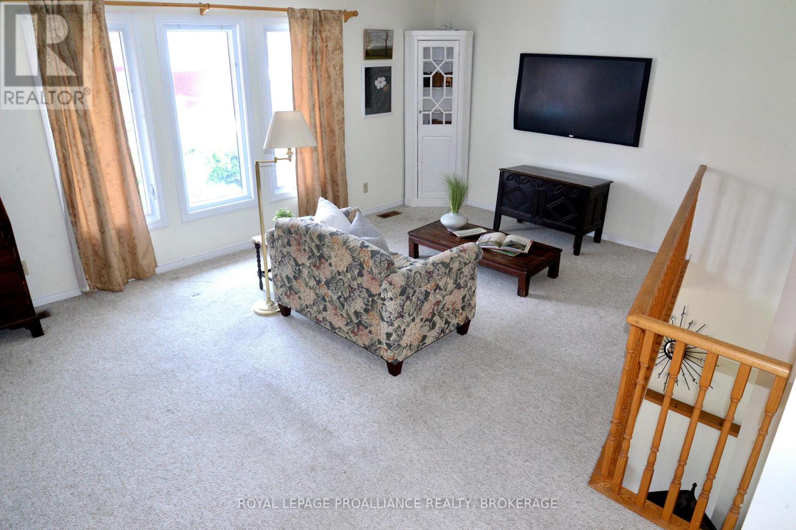 61 - 1 Place D'armes, Kingston, Ontario  K7K 6S3 - Photo 8 - X12875366