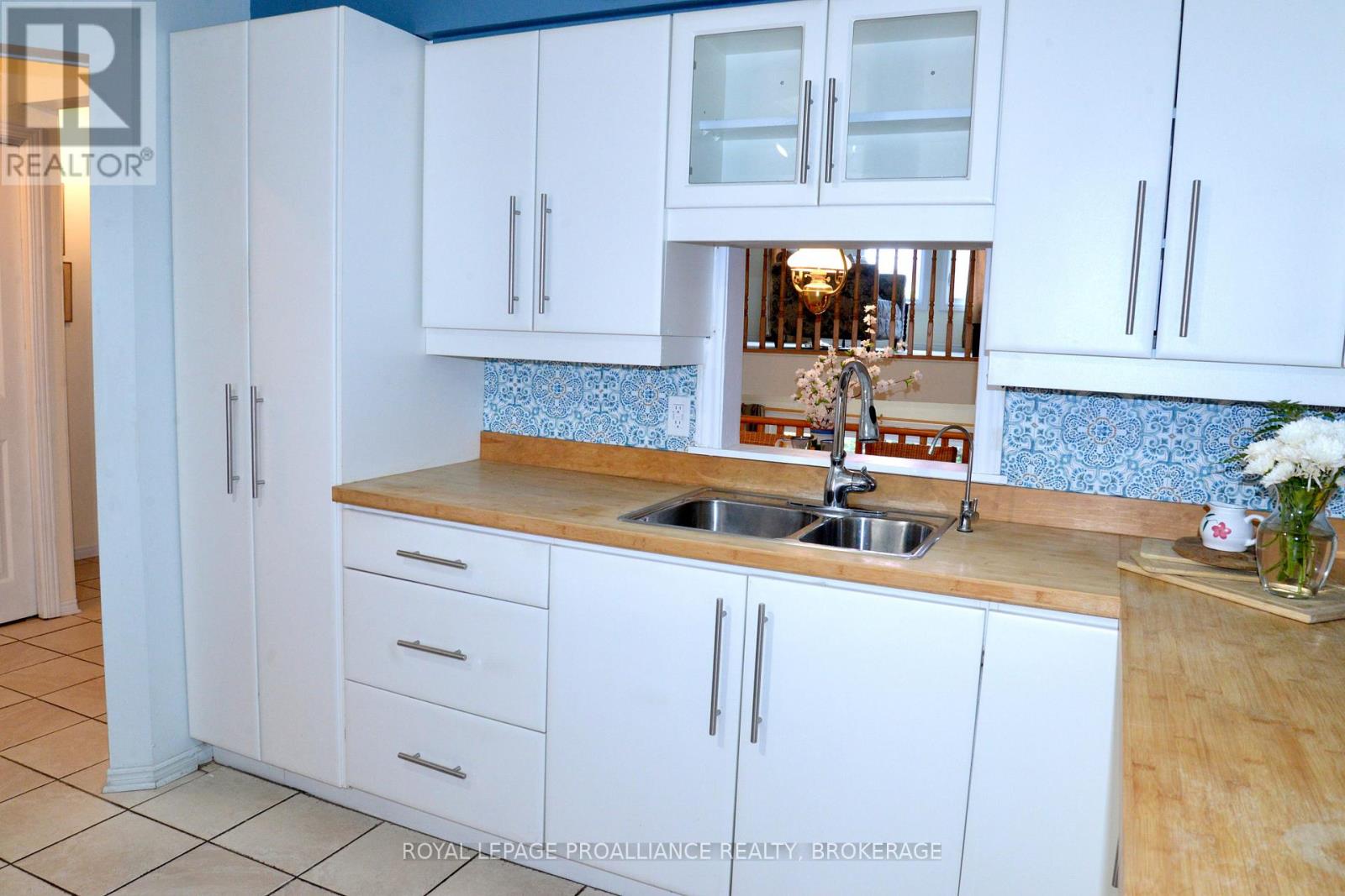 61 - 1 Place D'armes, Kingston, Ontario  K7K 6S3 - Photo 6 - X12875366