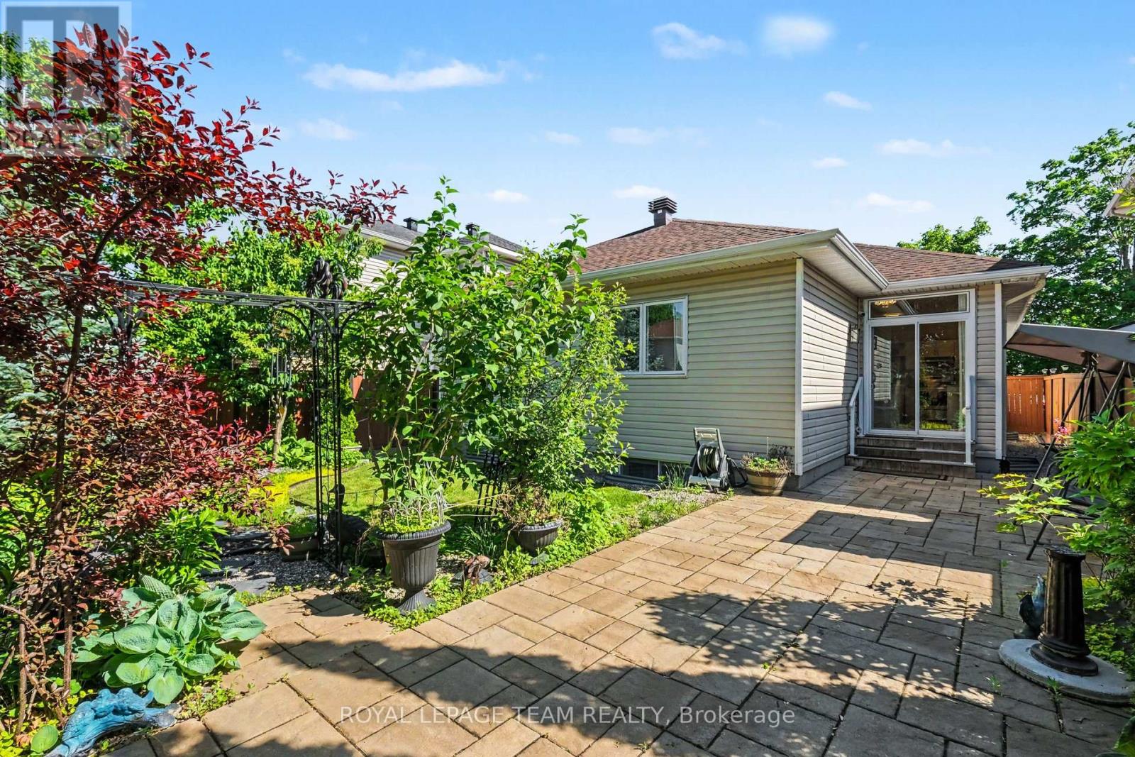 751 Vermillion Drive, Ottawa, Ontario  K1V 1V8 - Photo 31 - X12930136