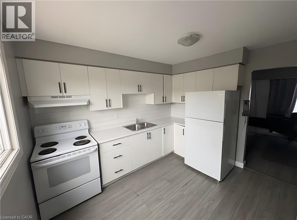 160 Lavina Crescent Unit# C, Hamilton, Ontario  L9C 6R8 - Photo 2 - 40838579