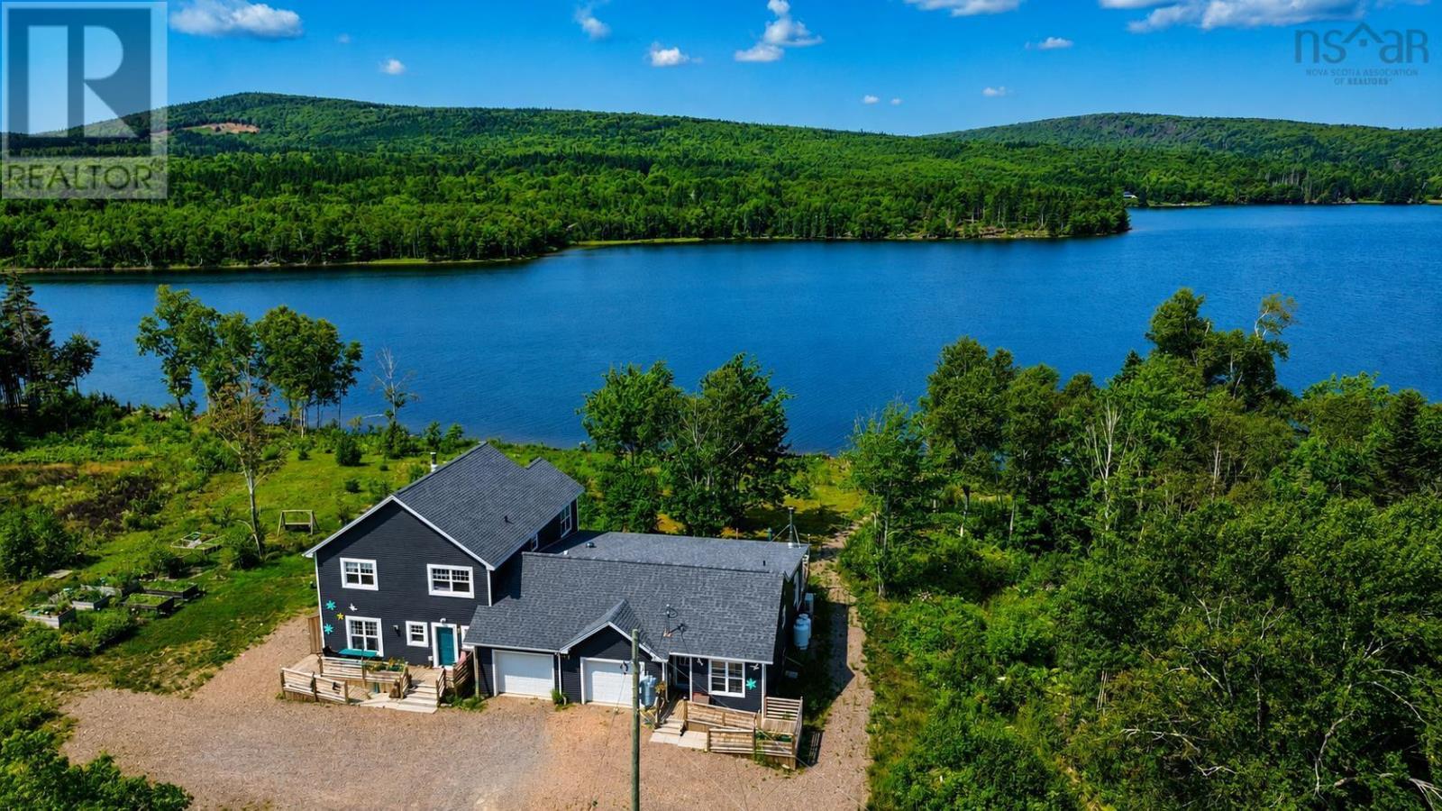 242 Rodney Drive, Malagawatch, Nova Scotia  B0E 2Y0 - Photo 4 - 202604100