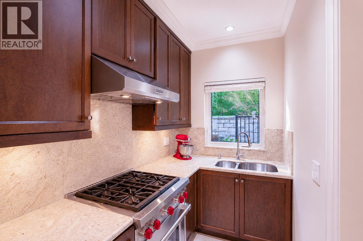 4578 Puget Drive, Vancouver, British Columbia  V6L 2V8 - Photo 8 - R3134371