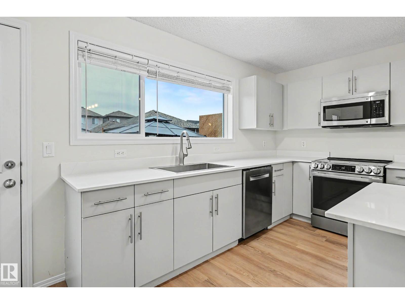 17633 63a St NW, Edmonton, Alberta  T5Y 0Y8 - Photo 12 - E4492793