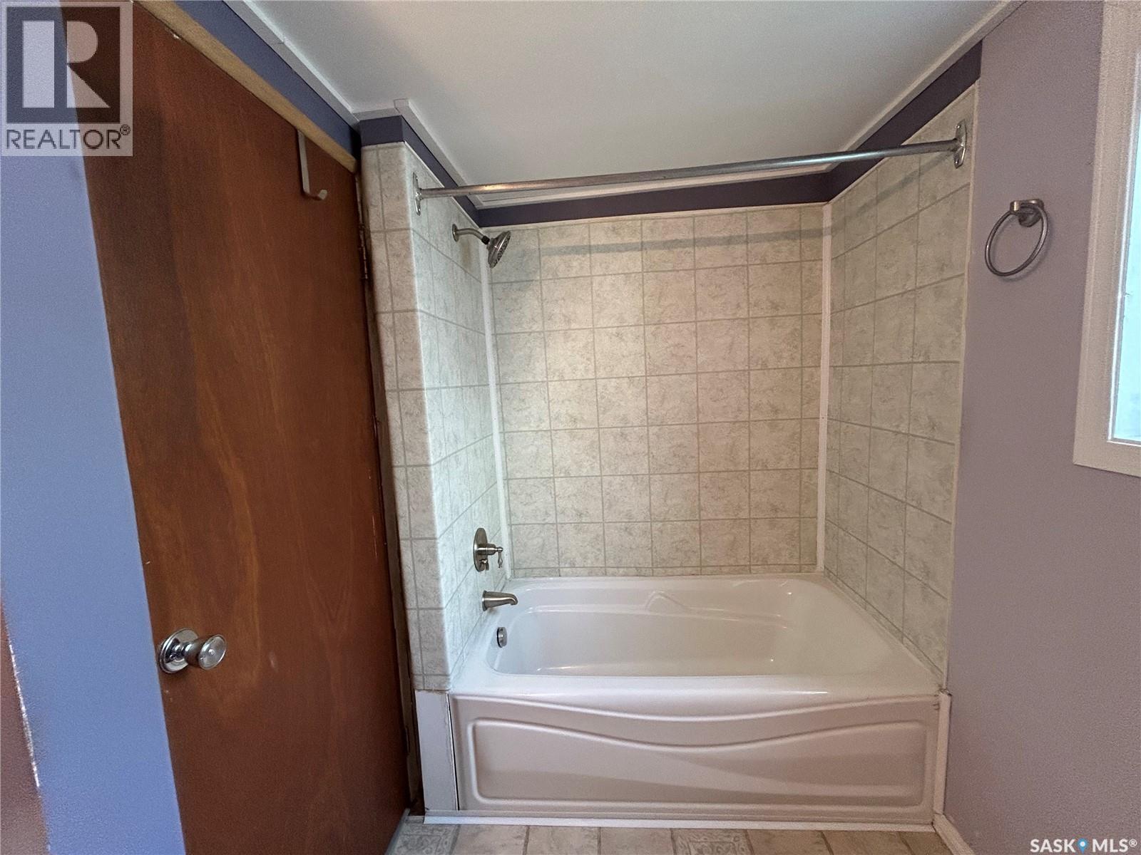 1010 96th Avenue W, Tisdale, Saskatchewan  S0E 1T0 - Photo 10 - SK038785
