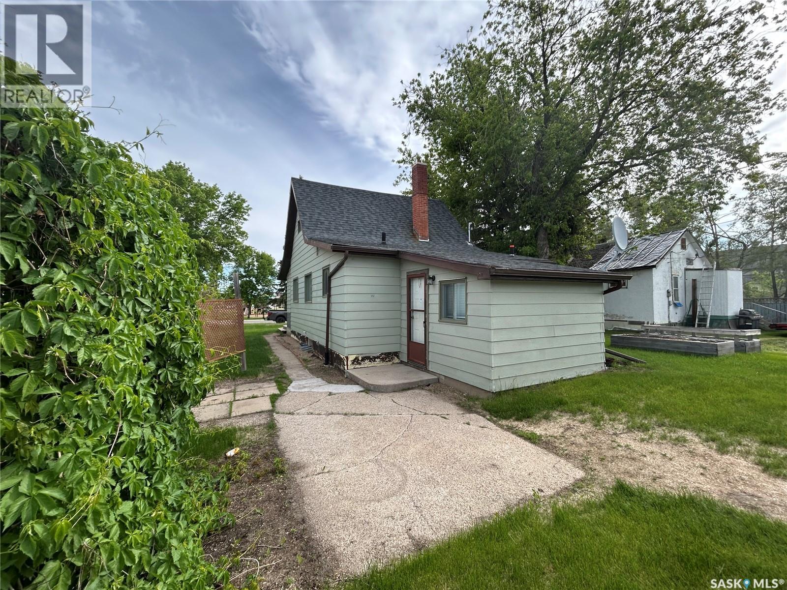 1010 96th Avenue W, Tisdale, Saskatchewan  S0E 1T0 - Photo 3 - SK038785