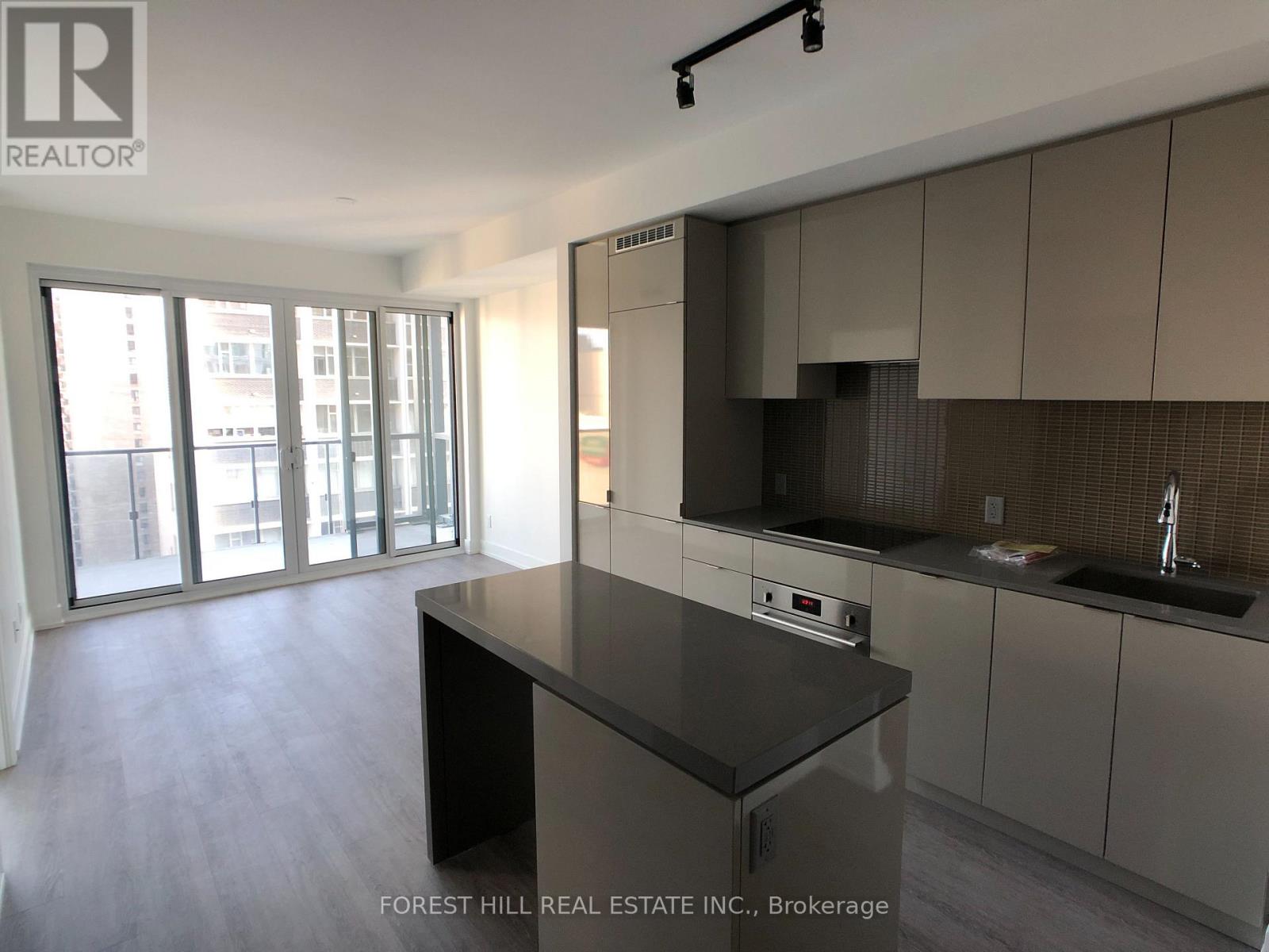 2006 - 7 GRENVILLE STREET, Toronto, Ontario