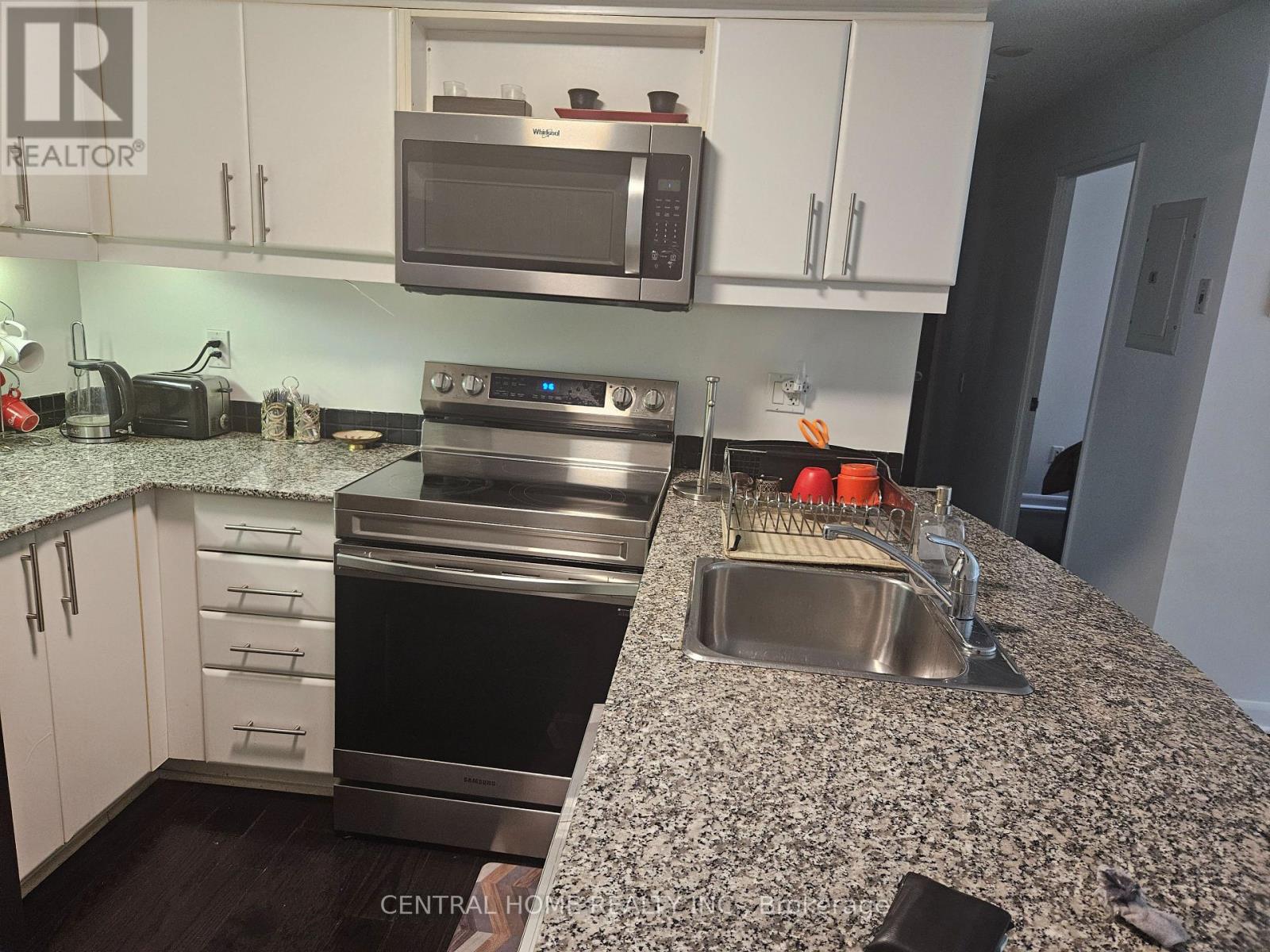211 - 33 Sheppard Avenue E, Toronto, Ontario  M2N 7K1 - Photo 9 - C13426400