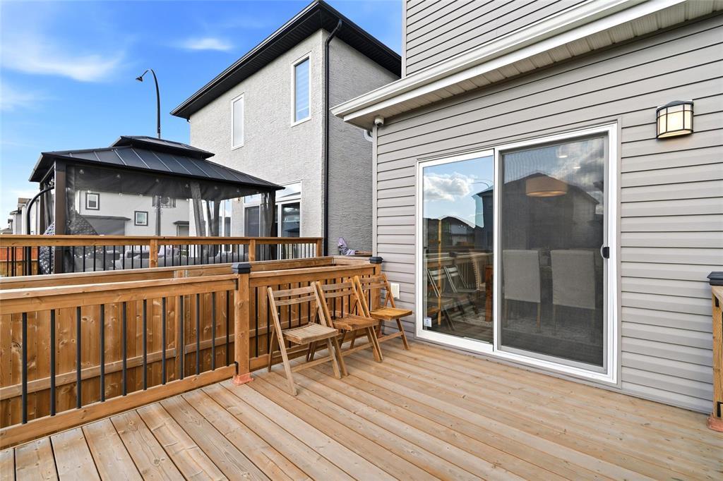 260 Crestmont Drive, Winnipeg, Manitoba  R3X 0V7 - Photo 32 - 202613408