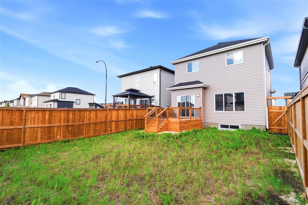 260 Crestmont Drive, Winnipeg, Manitoba  R3X 0V7 - Photo 35 - 202613408