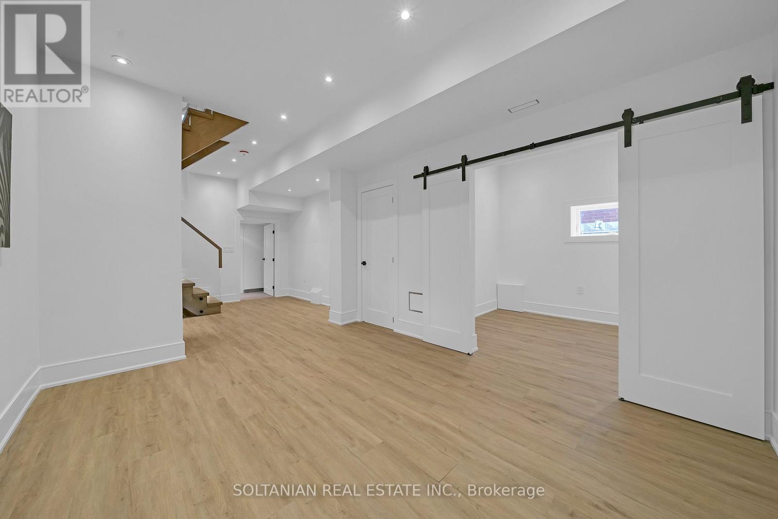 24 Fairside Avenue, Toronto, Ontario  M4C 3G9 - Photo 40 - E13426372