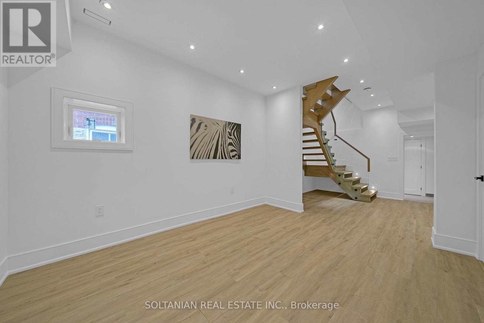 24 Fairside Avenue, Toronto, Ontario  M4C 3G9 - Photo 41 - E13426372