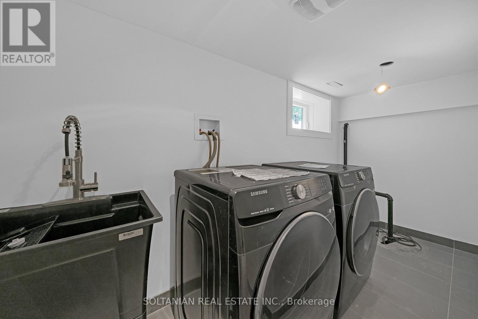 24 Fairside Avenue, Toronto, Ontario  M4C 3G9 - Photo 42 - E13426372