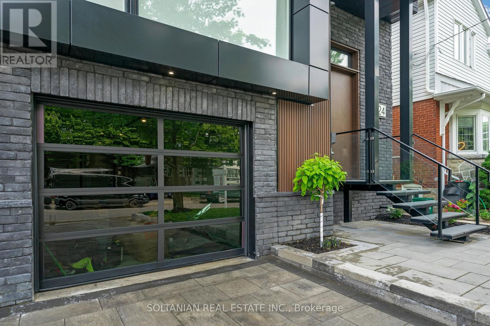 24 Fairside Avenue, Toronto, Ontario  M4C 3G9 - Photo 44 - E13426372