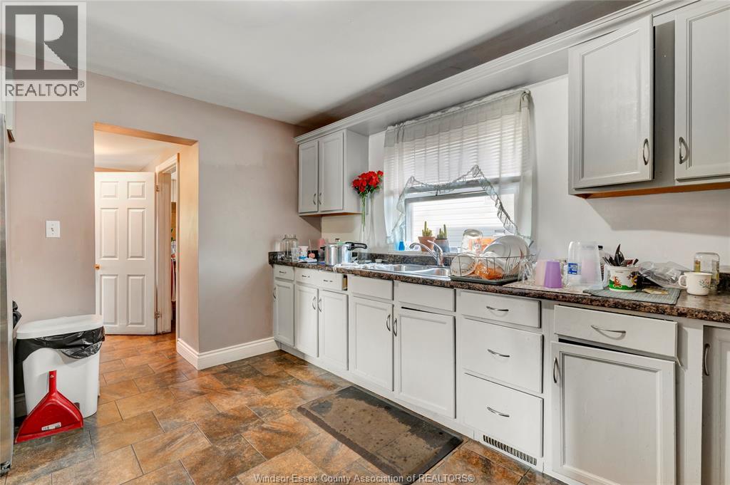 101 Oak Street East, Leamington, Ontario  N8H 2C7 - Photo 7 - 26013555