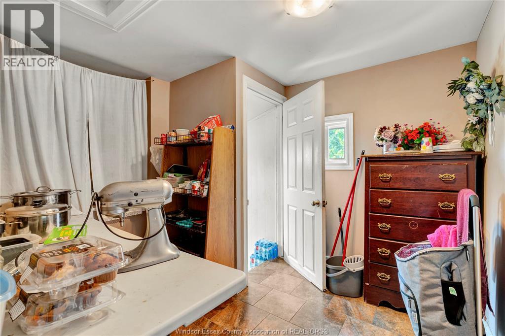 101 Oak Street East, Leamington, Ontario  N8H 2C7 - Photo 8 - 26013555