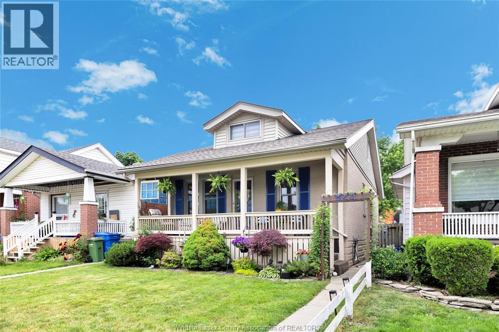 823 Lawrence, Windsor, Ontario  N8Y 3Z6 - Photo 3 - 26013706