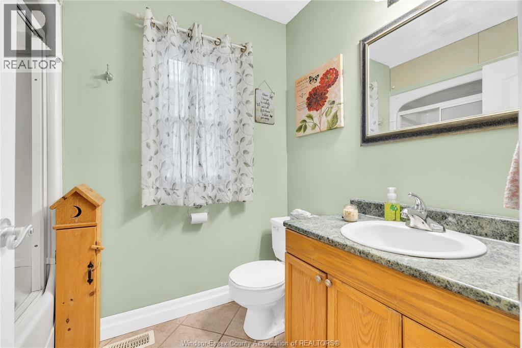 823 Lawrence, Windsor, Ontario  N8Y 3Z6 - Photo 11 - 26013706