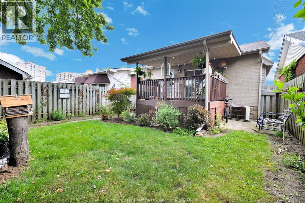 823 Lawrence, Windsor, Ontario  N8Y 3Z6 - Photo 31 - 26013706