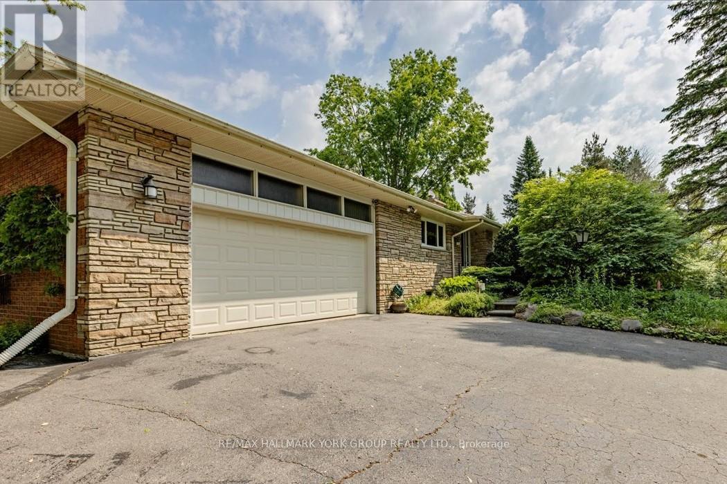 2490 HOLBORN ROAD, East Gwillimbury, Ontario