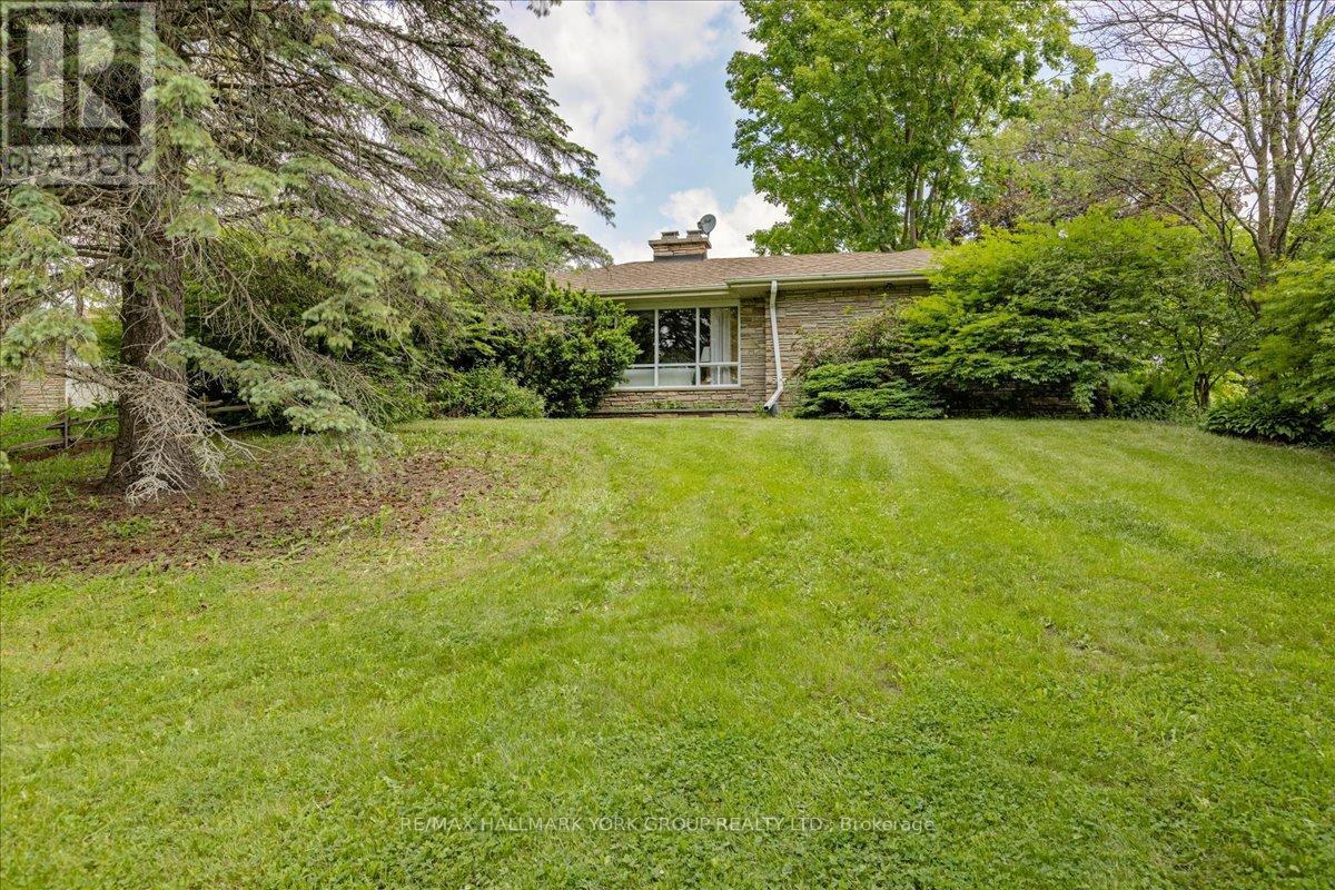 2490 Holborn Road, East Gwillimbury, Ontario  L0G 1R0 - Photo 7 - N13426396