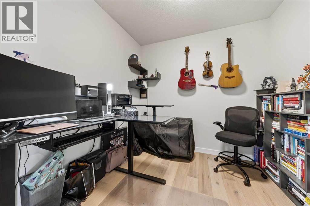 801 Mandalay Boulevard, Carstairs, Alberta  T0M 0N0 - Photo 7 - A2314575