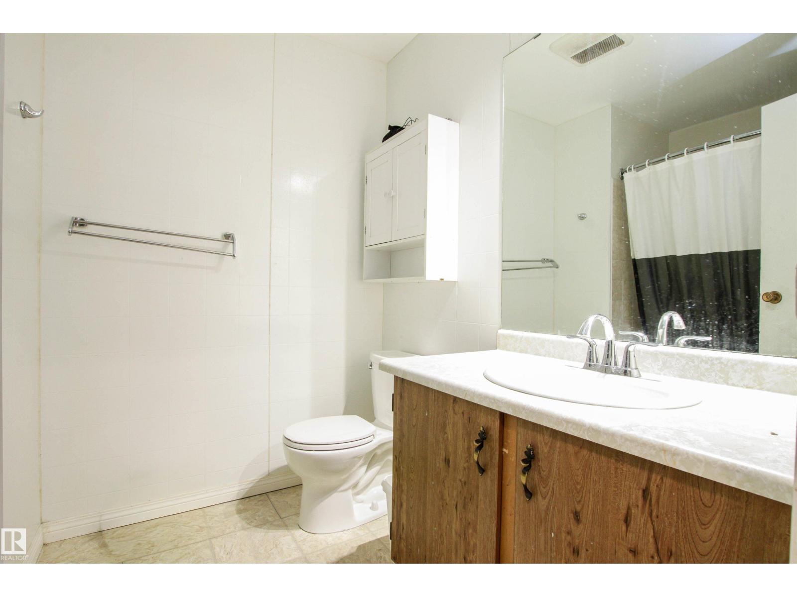2415 49a St NW, Edmonton, Alberta  T6L 3X2 - Photo 10 - E4492792