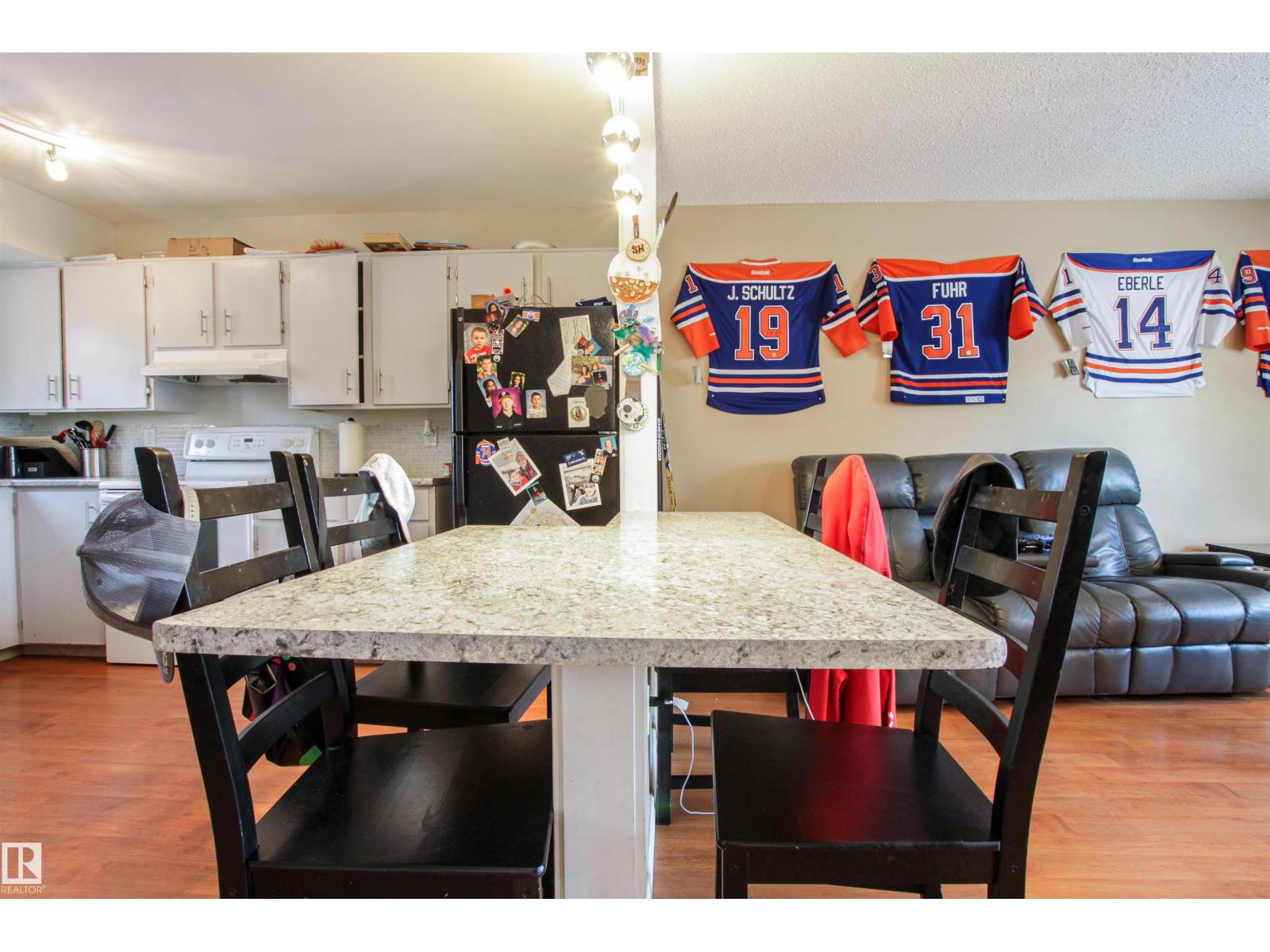 2415 49a St NW, Edmonton, Alberta  T6L 3X2 - Photo 9 - E4492792