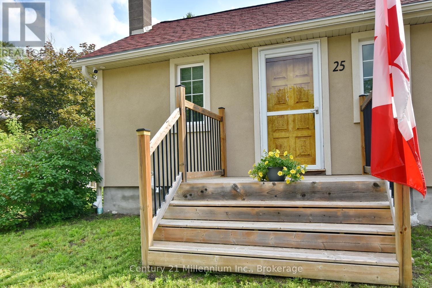 25 Berkely Street, Wasaga Beach, Ontario  L9Z 2N6 - Photo 49 - S13425884
