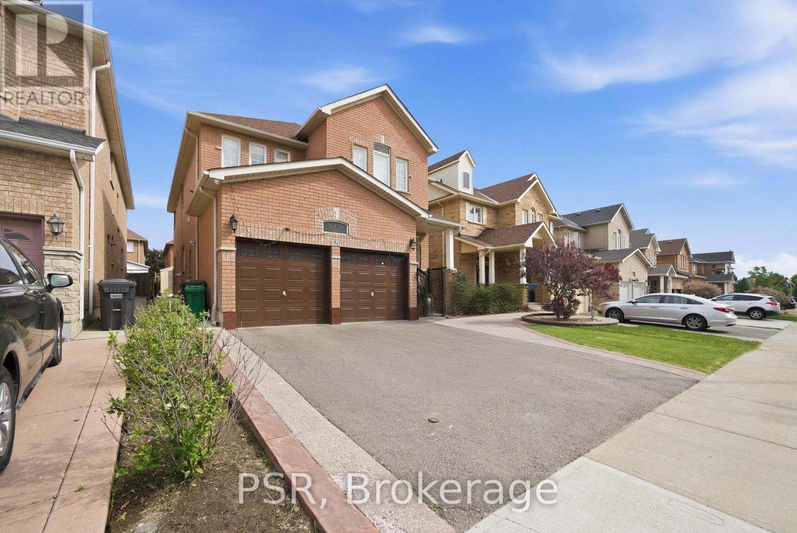 Lower - 426 Arrowsmith Drive, Mississauga, Ontario  L5W 1V2 - Photo 1 - W13426262