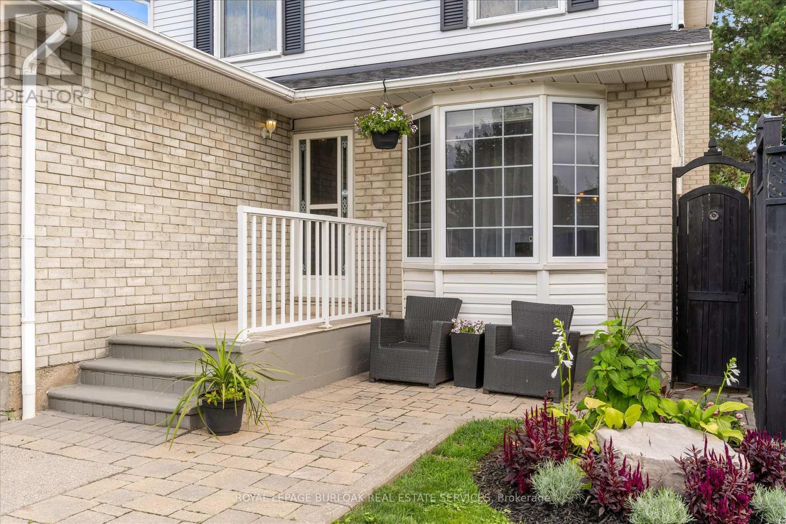 1500 Riley Avenue, Burlington, Ontario  L7M 3C1 - Photo 3 - W13426278