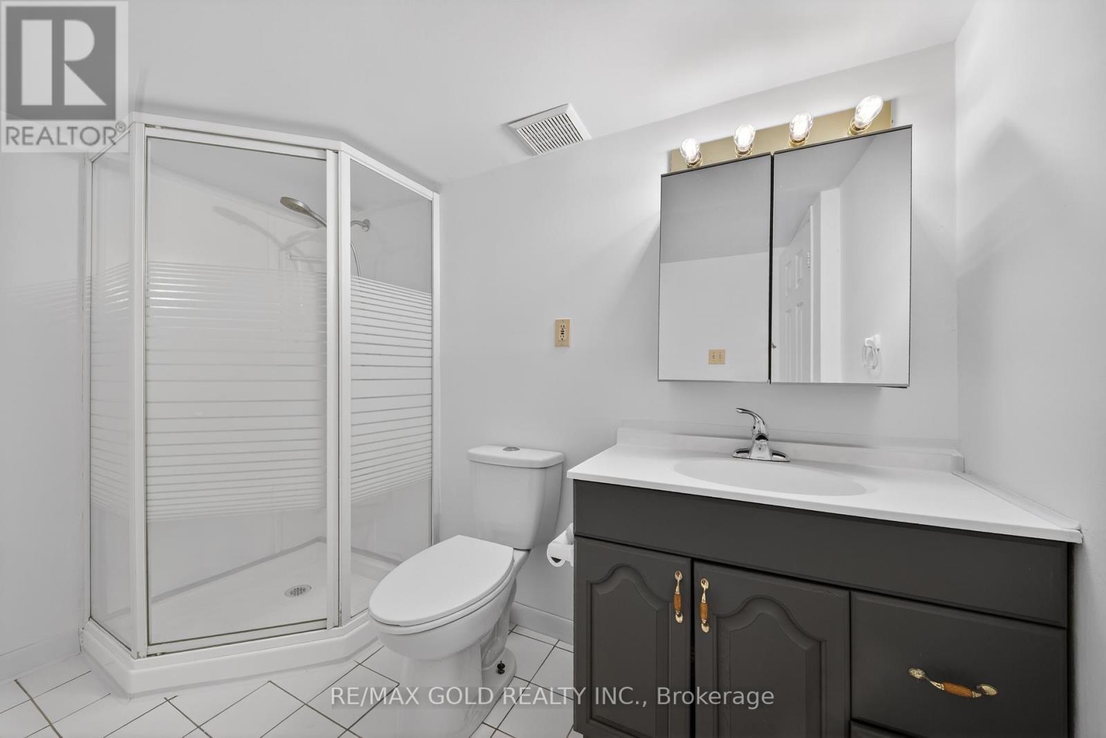 949 Blizzard Road, Mississauga, Ontario  L5V 1T1 - Photo 22 - W13426306