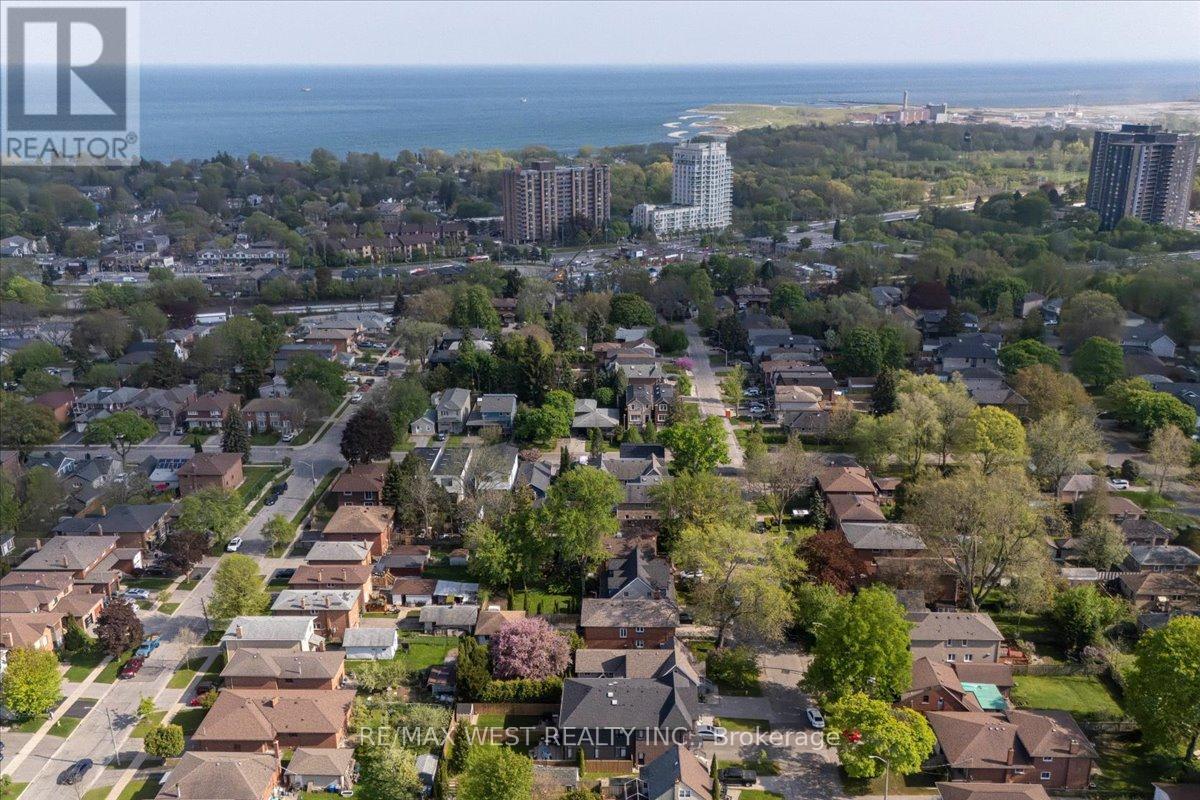 35 Gort Avenue, Toronto, Ontario  M8W 3Y7 - Photo 46 - W13426318