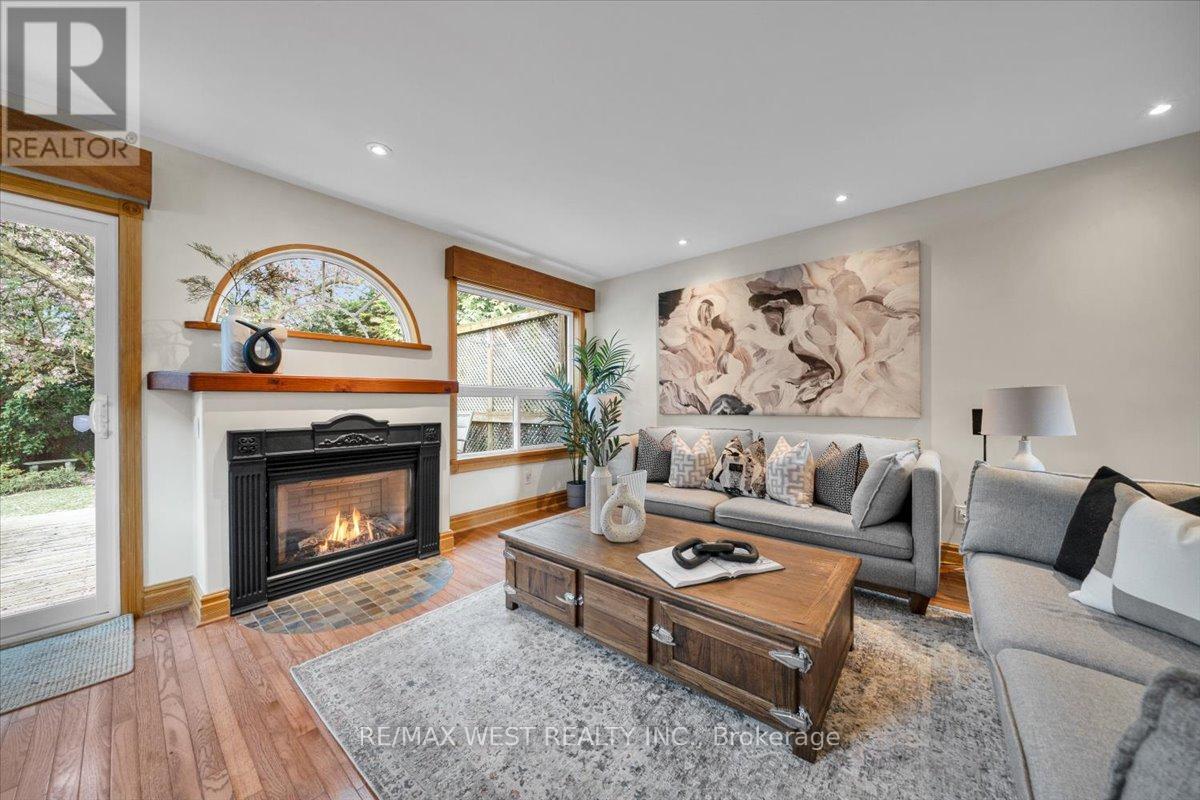 35 Gort Avenue, Toronto, Ontario  M8W 3Y7 - Photo 9 - W13426318