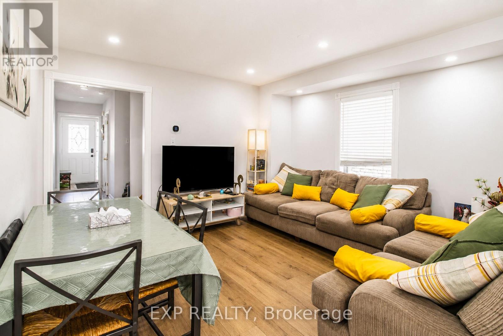 19 Ural Circle, Brampton, Ontario  L6R 1H3 - Photo 6 - W13426342