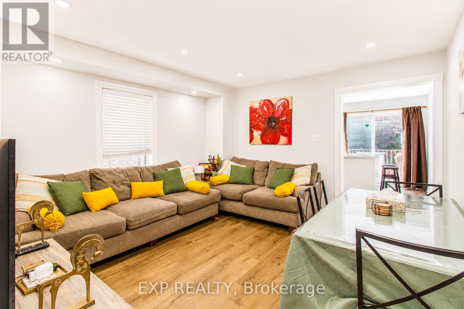 19 Ural Circle, Brampton, Ontario  L6R 1H3 - Photo 7 - W13426342