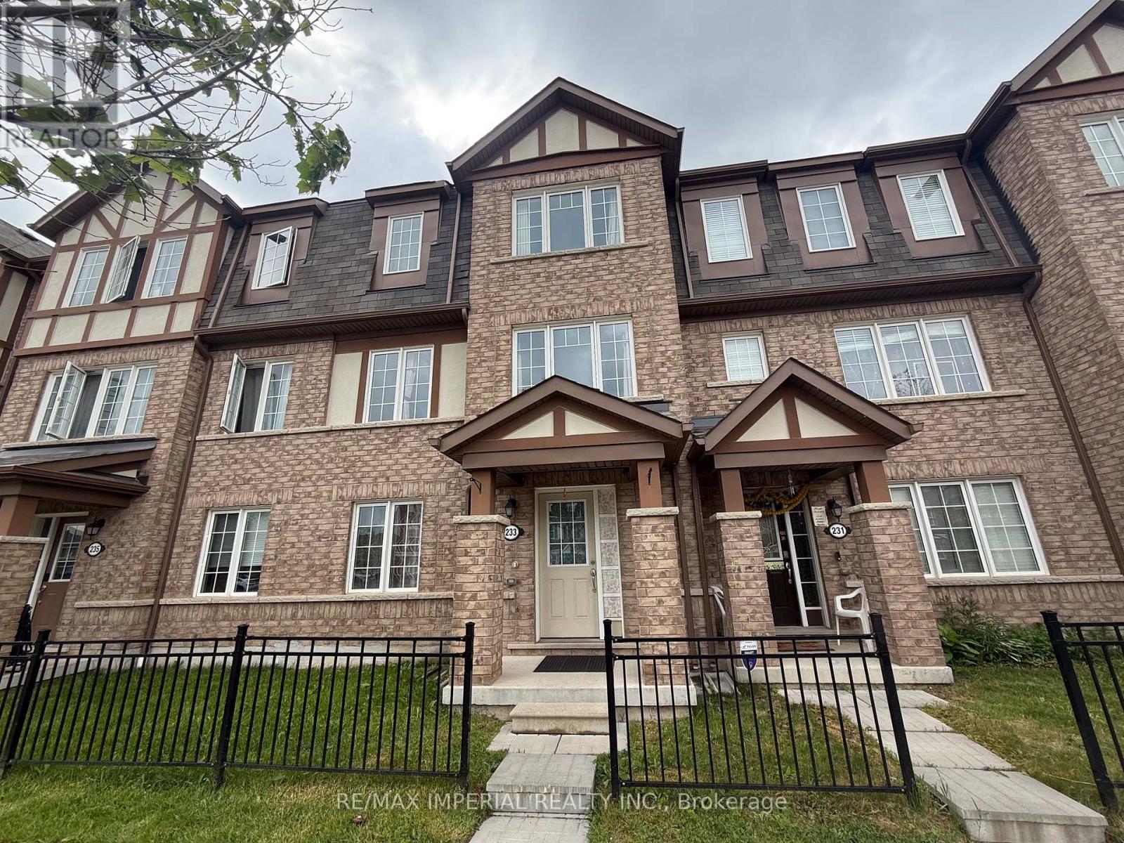 233 REMEMBRANCE DRIVE, Brampton, Ontario