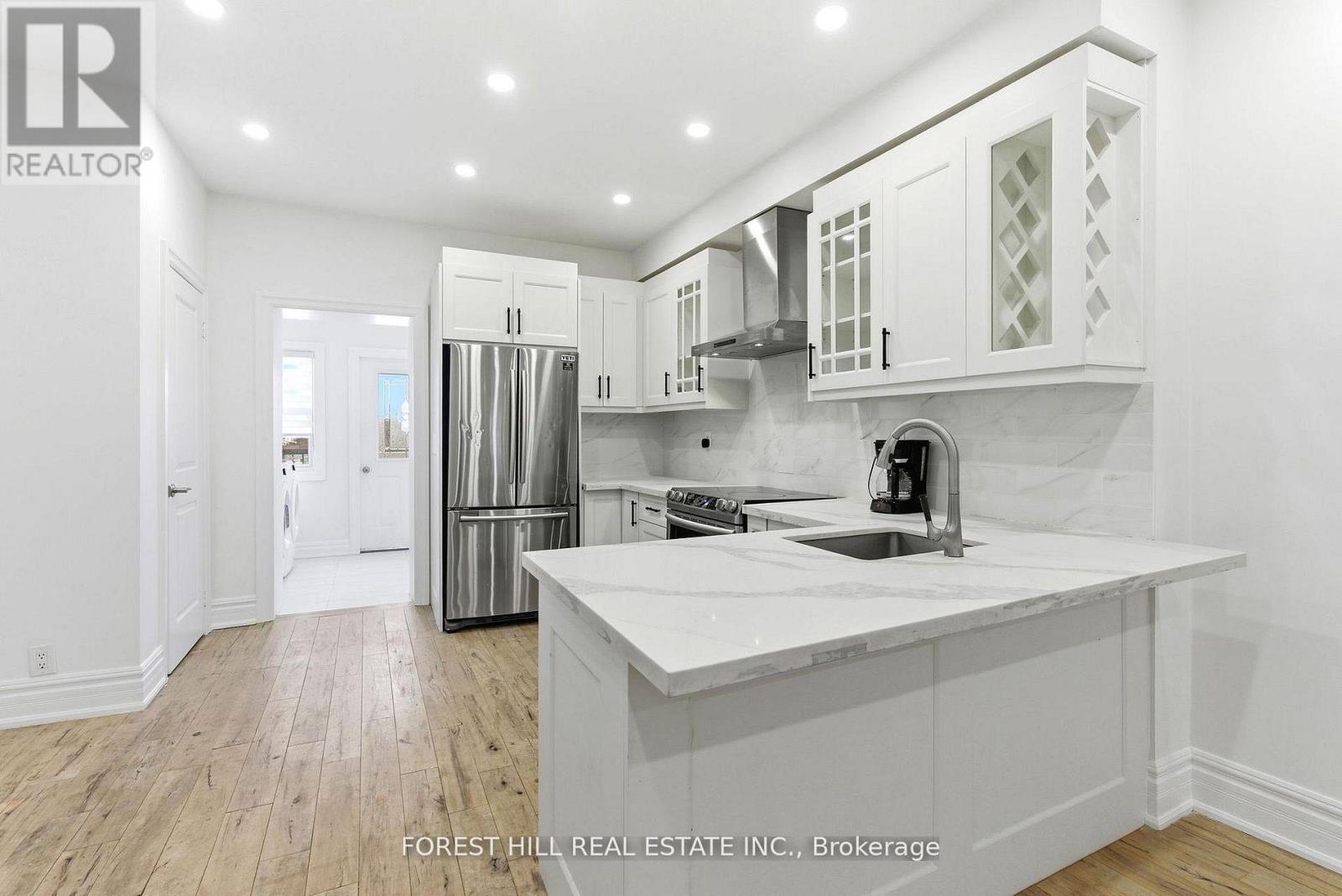 1297 Davenport Road, Toronto, Ontario  M6H 2H3 - Photo 3 - W13426422