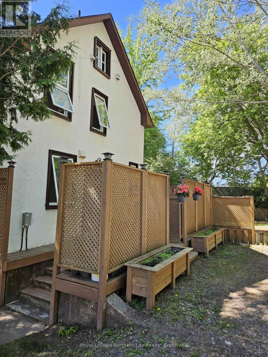 58 Lakeshore Road, Temiskaming Shores, Ontario  P0J 1P0 - Photo 2 - T13426684